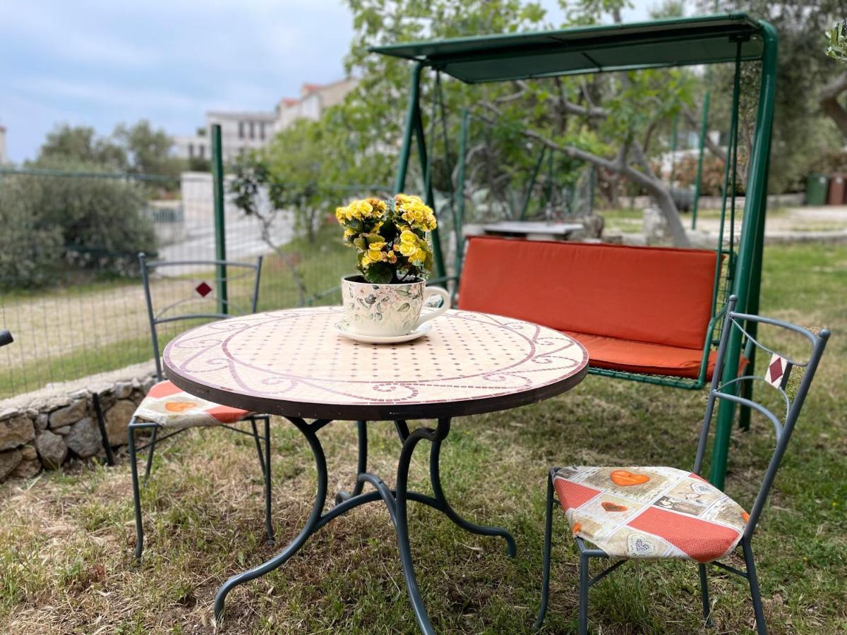 Vacation House Marin With Jacuzzi - Bol, Brac Εξωτερικό φωτογραφία